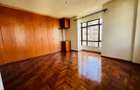 3 Bed Apartment with En Suite in Kilimani - 14