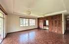 5 Bed House with En Suite in Runda - 12