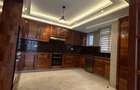 5 Bed Townhouse with En Suite at Lavington - 9