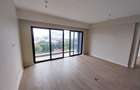 3 Bed Apartment with Swimming Pool at Riverside Square - 6