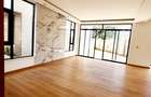 5 Bed House with En Suite at Lavington - 10
