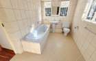 6 Bed House with En Suite in Rosslyn - 11