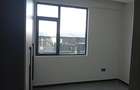 1 Bed Apartment with Gym in Kilimani - 13