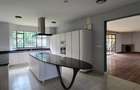 5 Bed Townhouse with En Suite at Lavington Green - 17