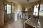 5 Bed Townhouse with En Suite in Lavington - 11