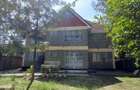 5 Bed House with En Suite at Cherry Court - 8