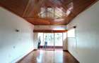 5 Bed House with En Suite in Rosslyn - 13