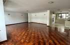 3 Bed Apartment with En Suite in Riverside - 3