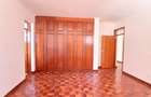 5 Bed Townhouse with En Suite at Lavington - 11