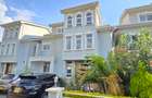 5 Bed Townhouse with En Suite at Lavington Green - 2