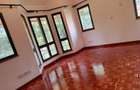 5 Bed House with En Suite at Westlands - 12