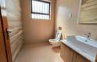 6 Bed House with En Suite in Loresho - 14