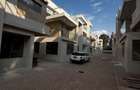 6 Bed Townhouse with En Suite at Convent Drive - 2