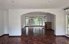 5 Bed Townhouse with En Suite at Lone Tree - 8