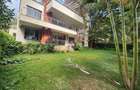 5 Bed Villa with En Suite in Lavington - 1