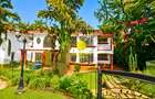 5 Bed House with En Suite in Nyari - 2