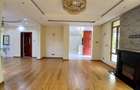 5 Bed Townhouse with En Suite at Lavington Green - 7