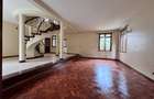 4 Bed House with En Suite in Lavington - 7