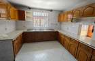 5 Bed Townhouse with En Suite in Lavington - 7