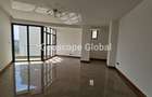 4 Bed Apartment with En Suite in Riverside - 9