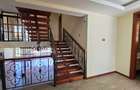 5 Bed Townhouse with En Suite at Lavington Green - 16
