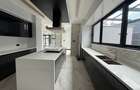 5 Bed House with En Suite in Nyari - 3