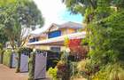 4 Bed Townhouse with En Suite at Off Convent Drive - 2