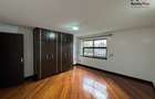 6 Bed Villa with En Suite in Runda - 13