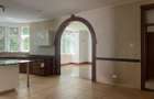 5 Bed Townhouse with En Suite in Rosslyn - 3