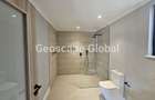 4 Bed House with En Suite in Runda - 12