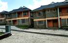 5 Bed Townhouse with En Suite in Ongata Rongai - 1