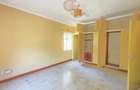 4 Bed House with En Suite at Old Runda - 10