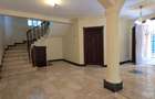 5 Bed House with En Suite at Hillview Clozse - 17