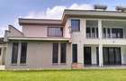 6 Bed Townhouse with En Suite in Lavington - 11