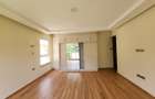 4 Bed House with En Suite in Kiambu Road - 11