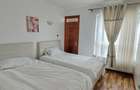 4 Bed Apartment with Swimming Pool in Riverside - 12