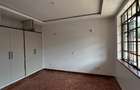 4 Bed Townhouse with En Suite at James Gichuru - 10