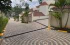 5 Bed Townhouse with En Suite in Kyuna - 1