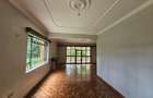 5 Bed House with En Suite in Nyari - 2