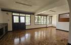 6 Bed Villa with En Suite at Whispers Avenue - 4