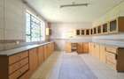 6 Bed House with En Suite at Hardy Area - 6