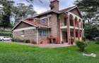 5 Bed House with En Suite in Lavington - 1