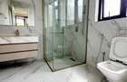 5 Bed House with En Suite at Lavington - 16