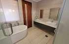 5 Bed Townhouse with En Suite in Lavington - 7