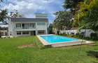 5 Bed House with En Suite in Runda - 14