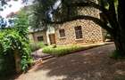5 Bed Villa with En Suite in Karen Hardy - 13