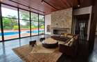 6 Bed House with En Suite in Loresho - 6