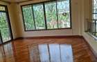 4 Bed Townhouse in Ridgeways - 17