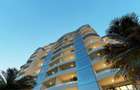 3 Bed Apartment with En Suite at 2 Avanue - 4