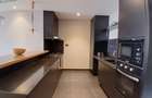 Serviced 3 Bed Apartment with En Suite at Brookside Close - 6
